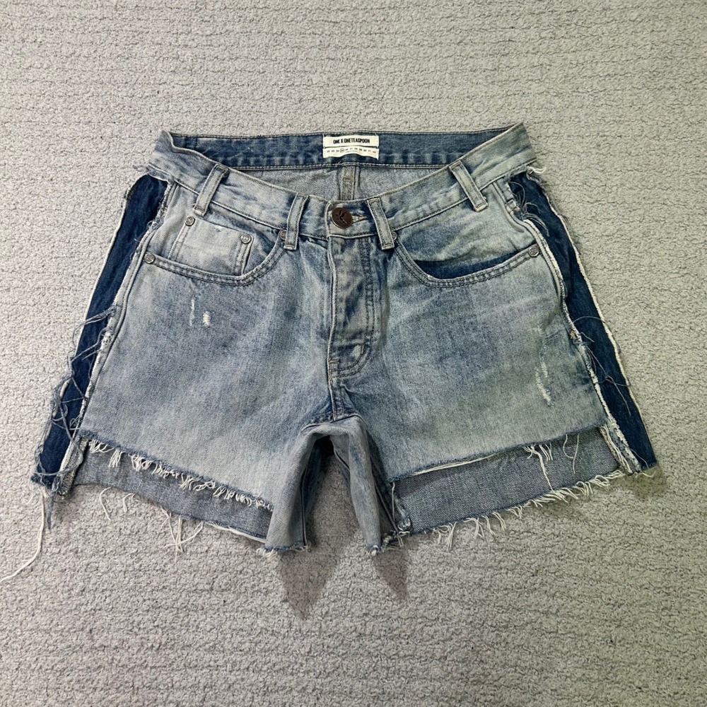 One x OneTeaspoon Denim Shorts Saints 25 Blue Distressed Two-Tone Raw Hem Grunge